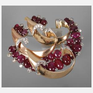 Brosche mit Rubinen und Diamanten