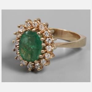 Damenring mit Smaragd und Diamanten