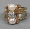 Damenring mit Perlen und Brillant