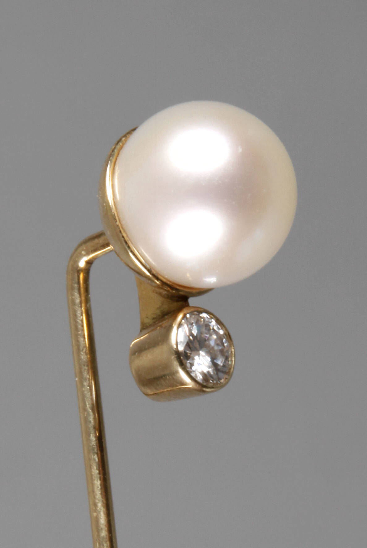 Reversnadel mit Perle und Brillant
