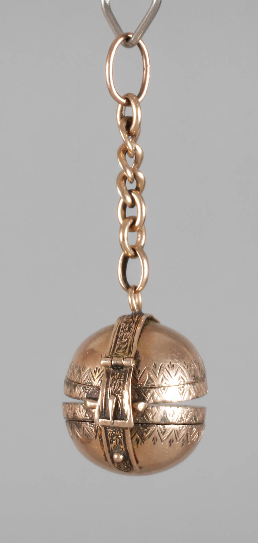 Ungewöhnlicher Medaillonanhänger