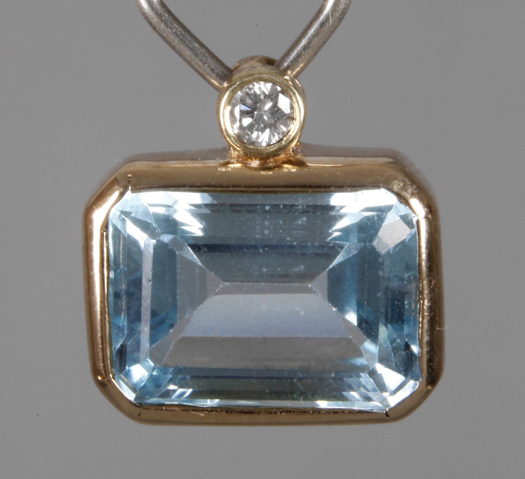 Anhänger mit Aquamarin und Brillant