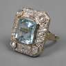 Damenring mit Aquamarin und Diamanten