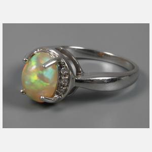 Damenring mit Edelopal und Diamanten