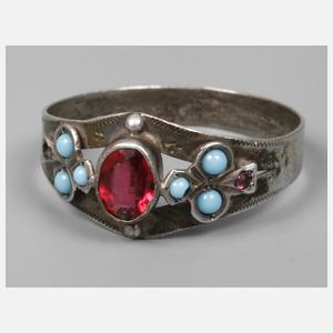 Ring mit Steinbesatz