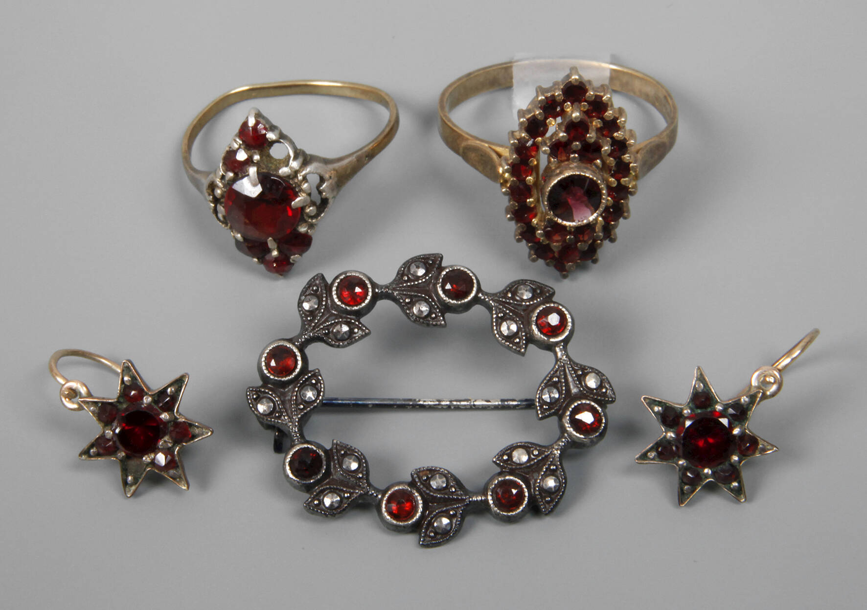 Konvolut Granatschmuck