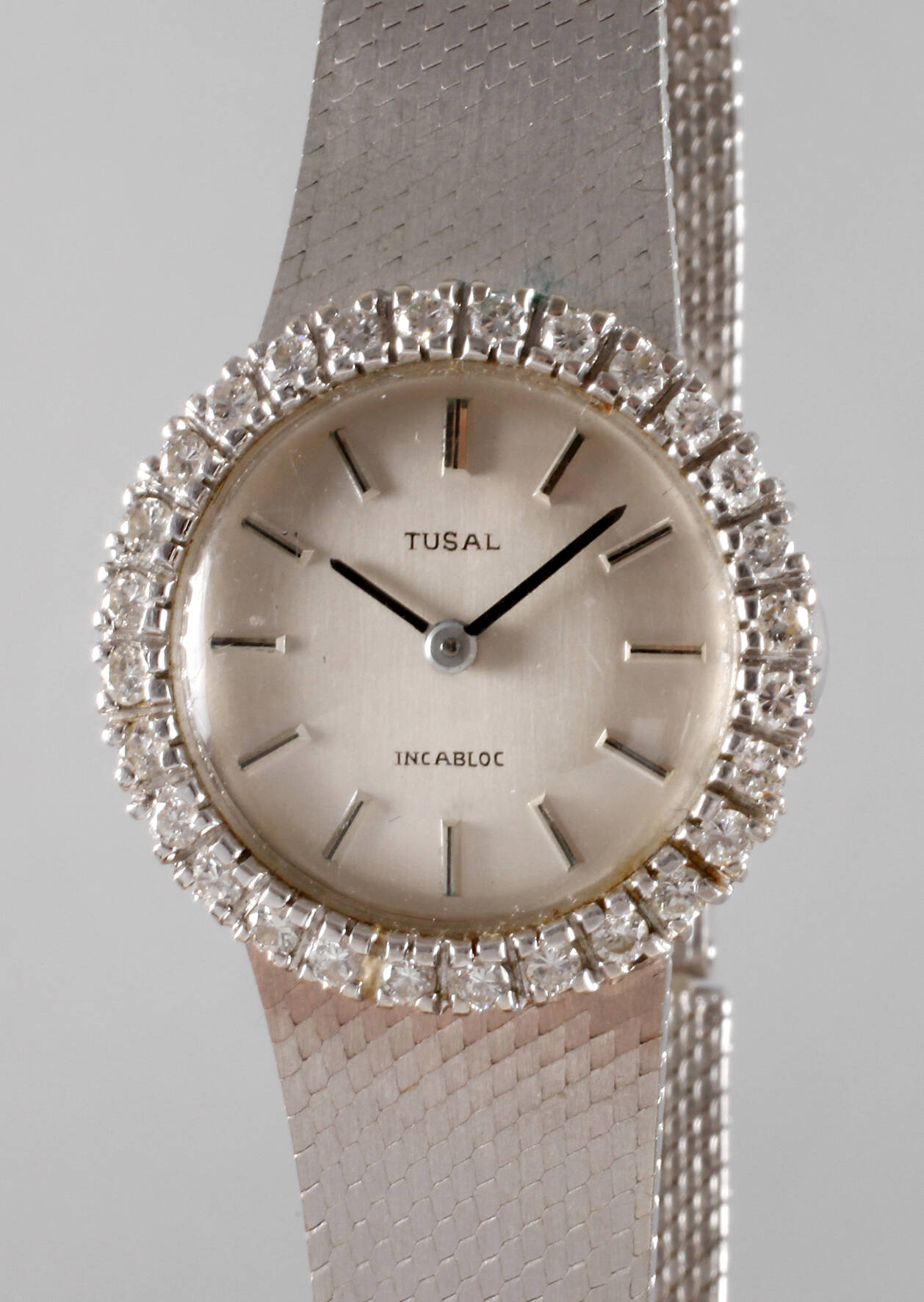 Damenarmbanduhr Tusal