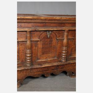 Große Renaissancetruhe