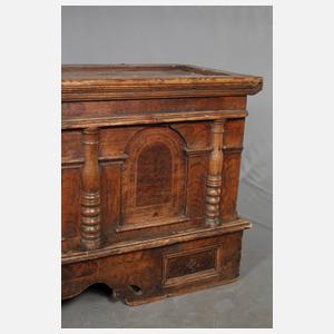 Große Renaissancetruhe