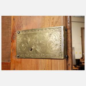 Intarsierter Barockschrank