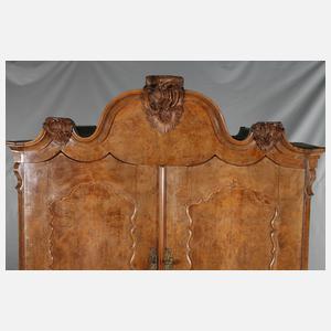 Barocker Aufsatzschrank