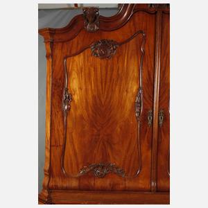 Großer Aufsatzschrank