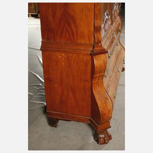 Großer Aufsatzschrank