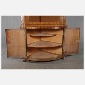 Eckvitrine Barock