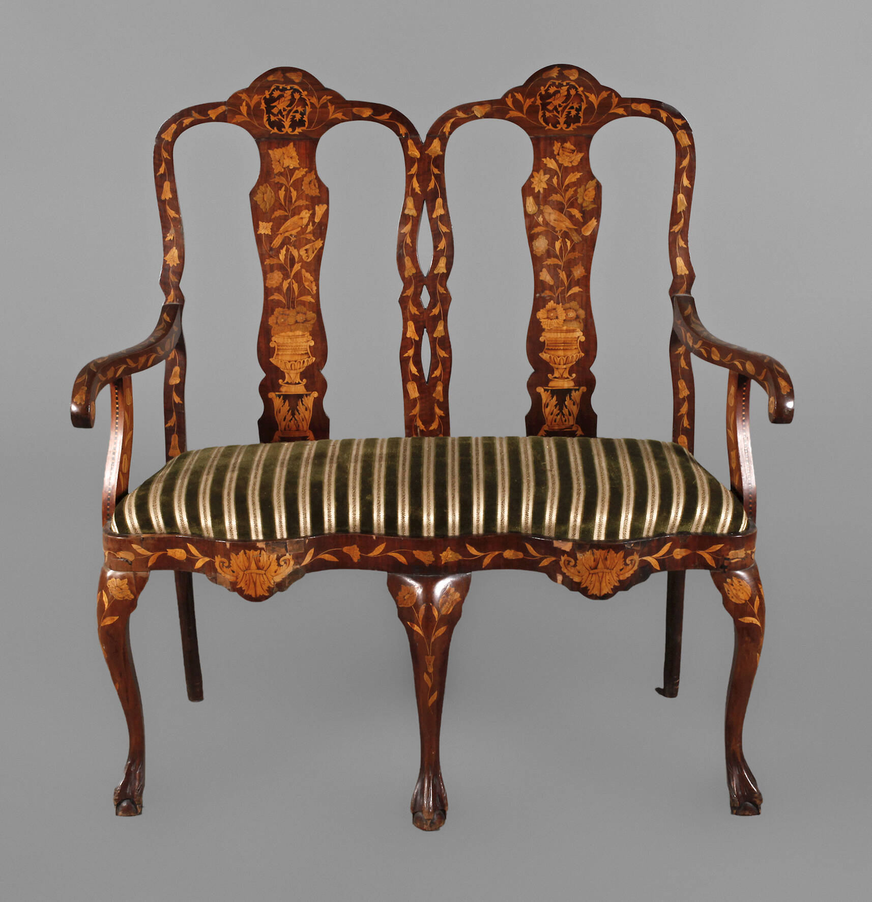 Kleine barocke Sitzbank