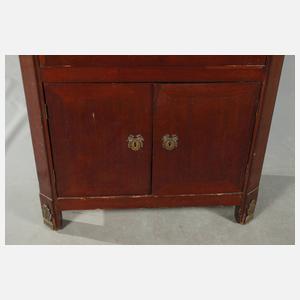 Klassizistische Chiffonaire