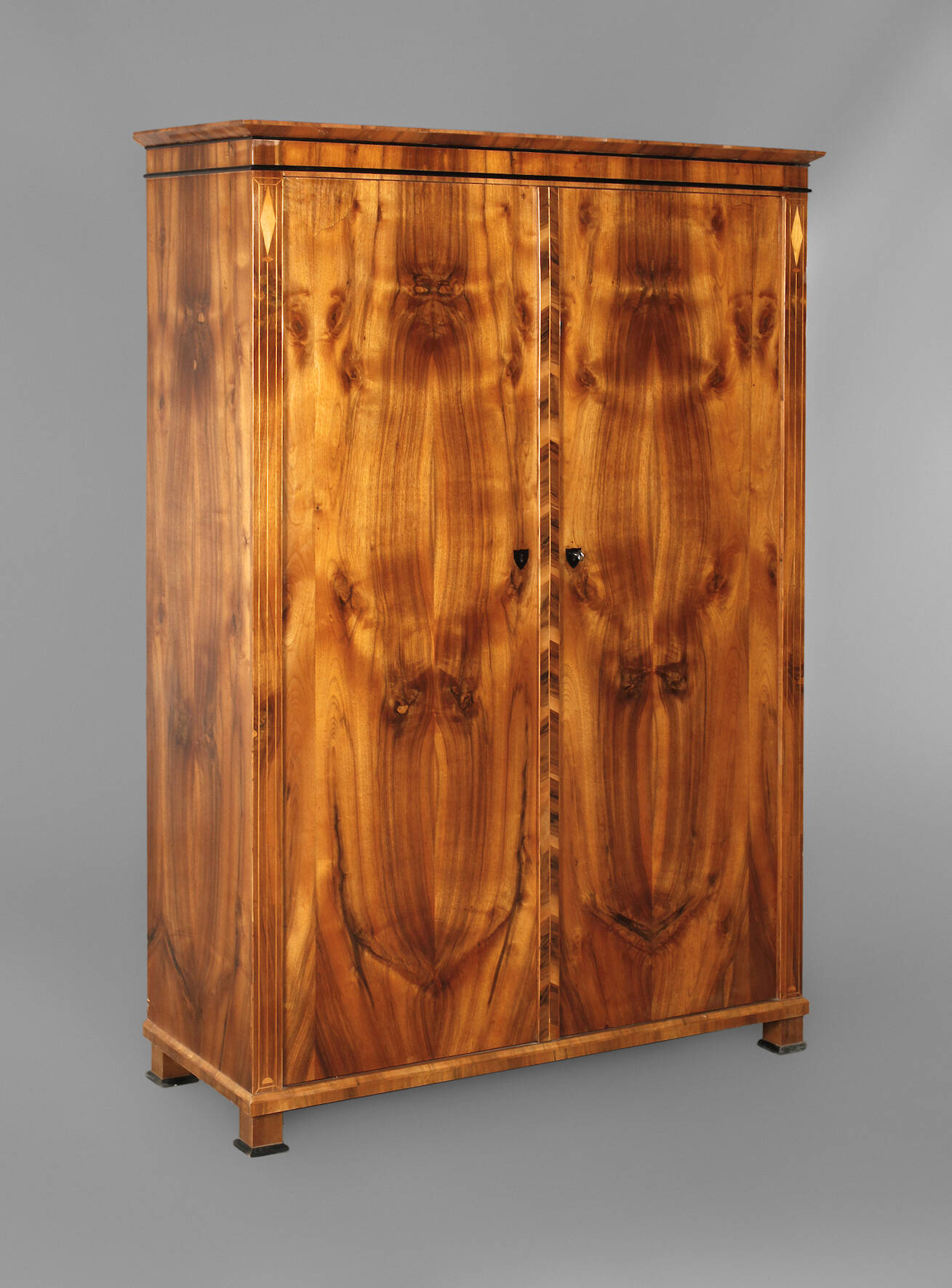 Wäscheschrank Biedermeier