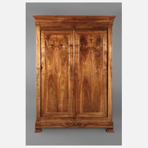 Großer Dielenschrank