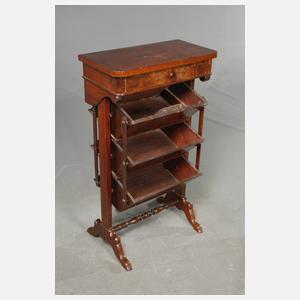 Ungewöhnliches Nähtischchen