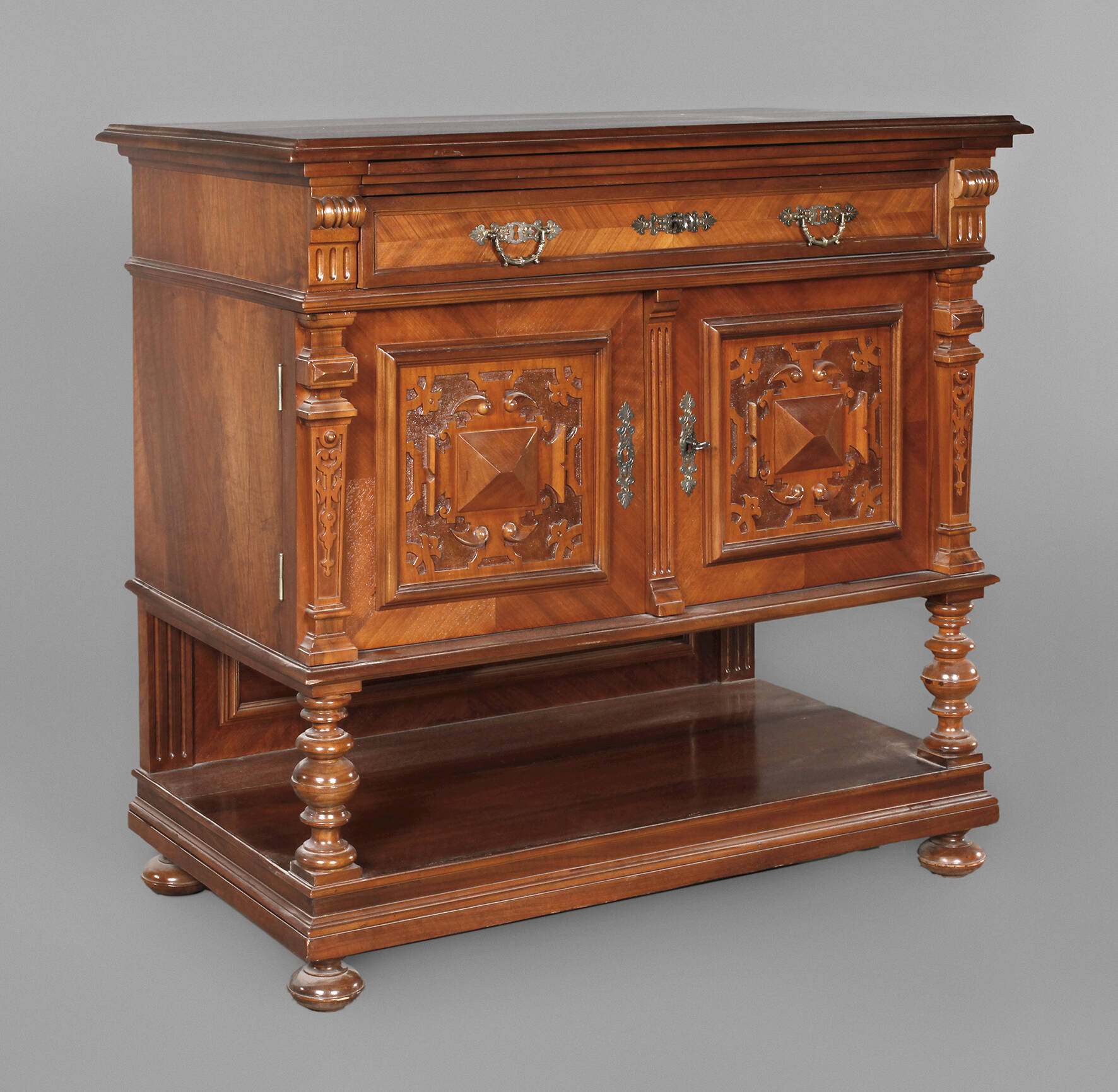 Anrichte Gründerzeit