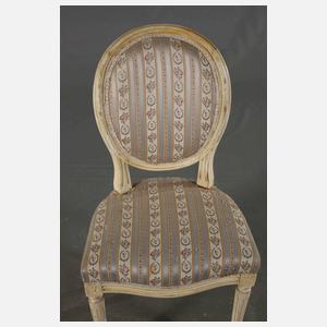 Acht klassizistische Stühle