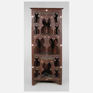 Maurischer Eckschrank
