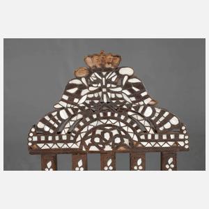 Paar maurische Scherensessel