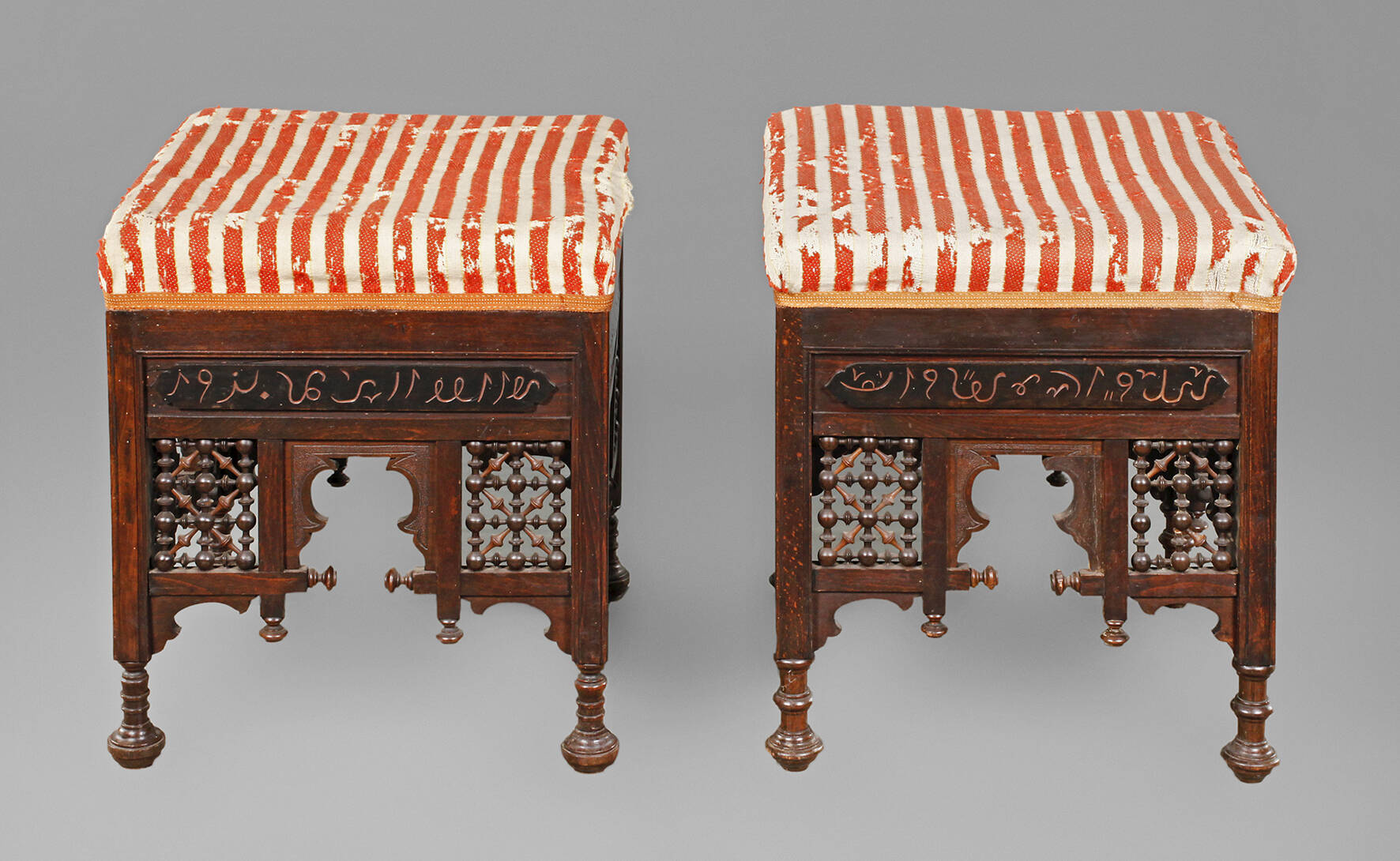 Zwei maurische Hocker