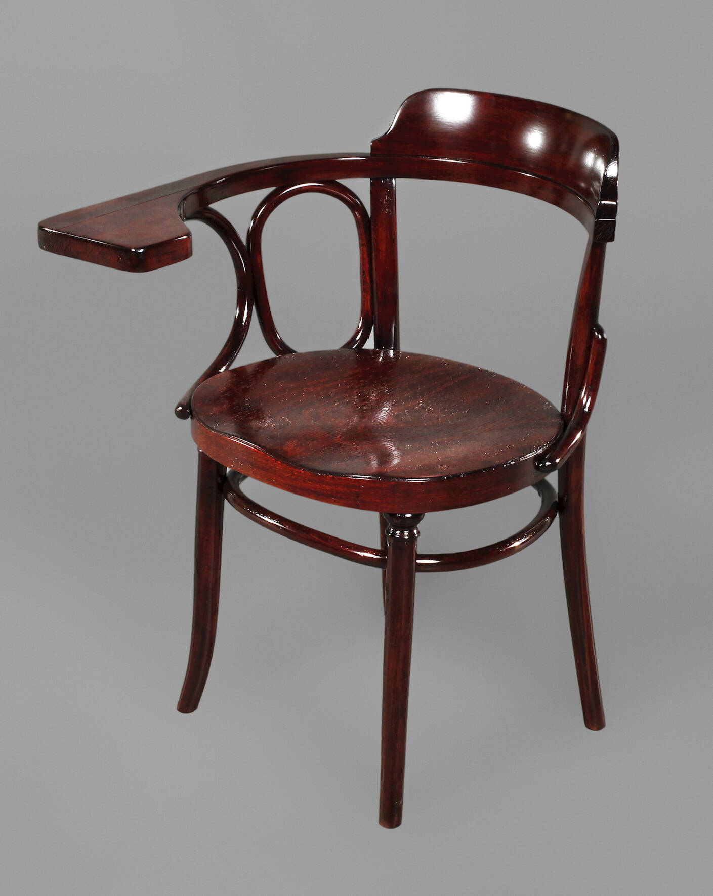 Ausgefallener Armlehnstuhl