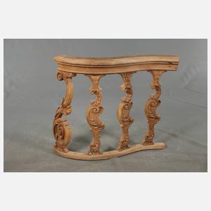 Zwei Balustraden im Rokokostil