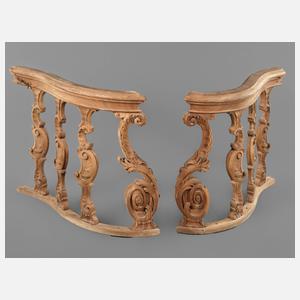 Zwei Balustraden im Rokokostil