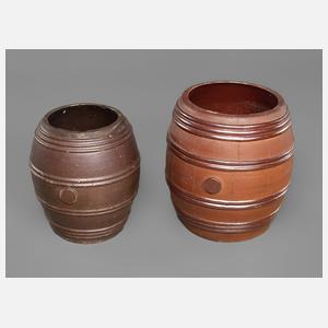 Zwei Sauerkrautfässer