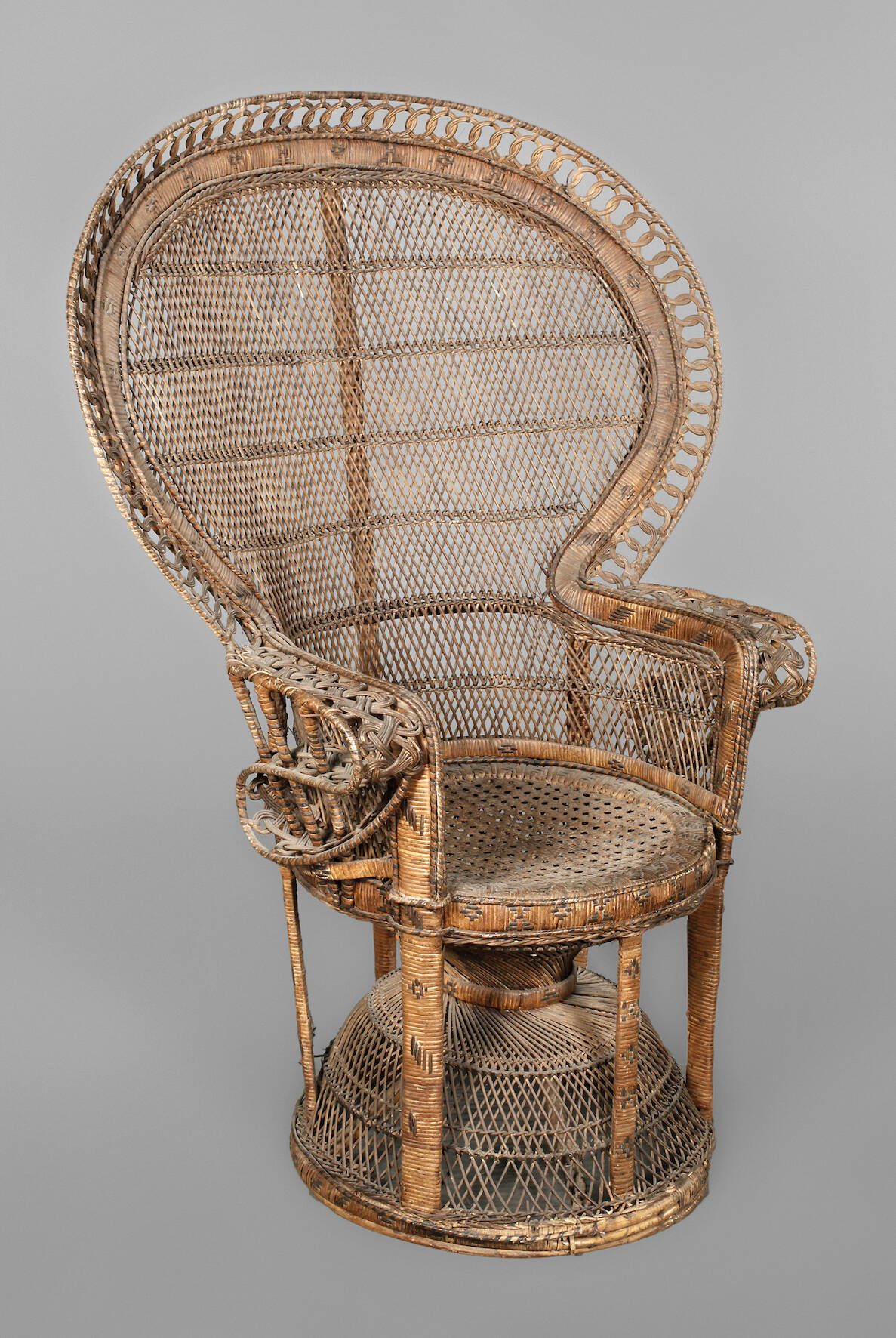 Großer Korbsessel