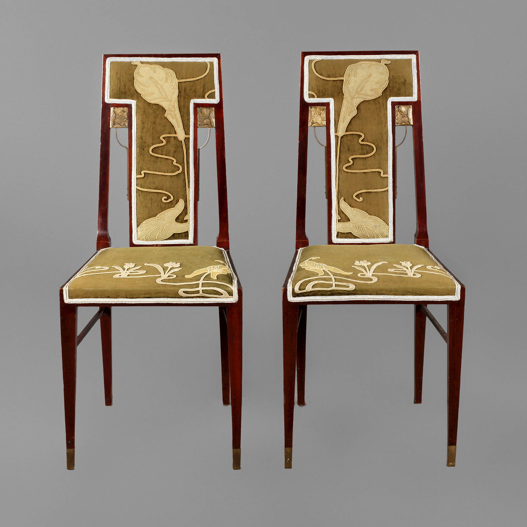 Paar feine Jugendstilstühle