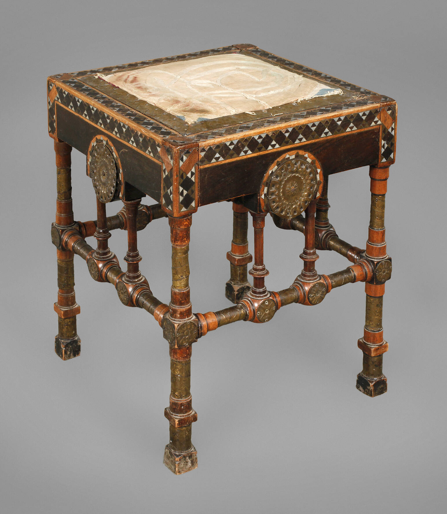 Hocker Carlo Bugatti