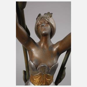 Figürliche Tischlampe