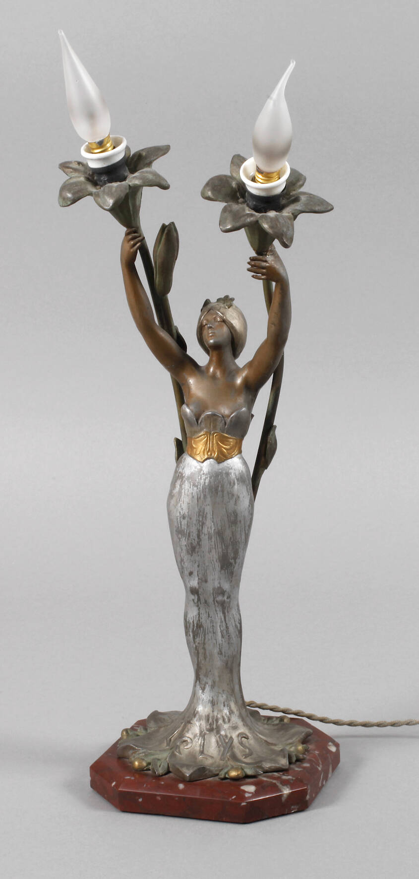 Figürliche Tischlampe