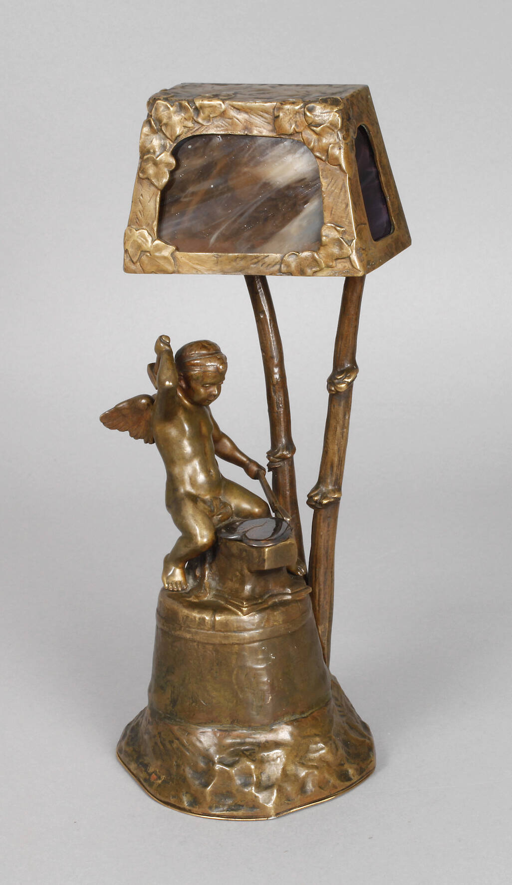 Figürliche Tischlampe