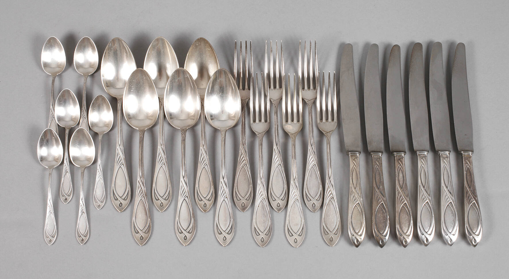 Jugendstilbesteck für sechs Personen
