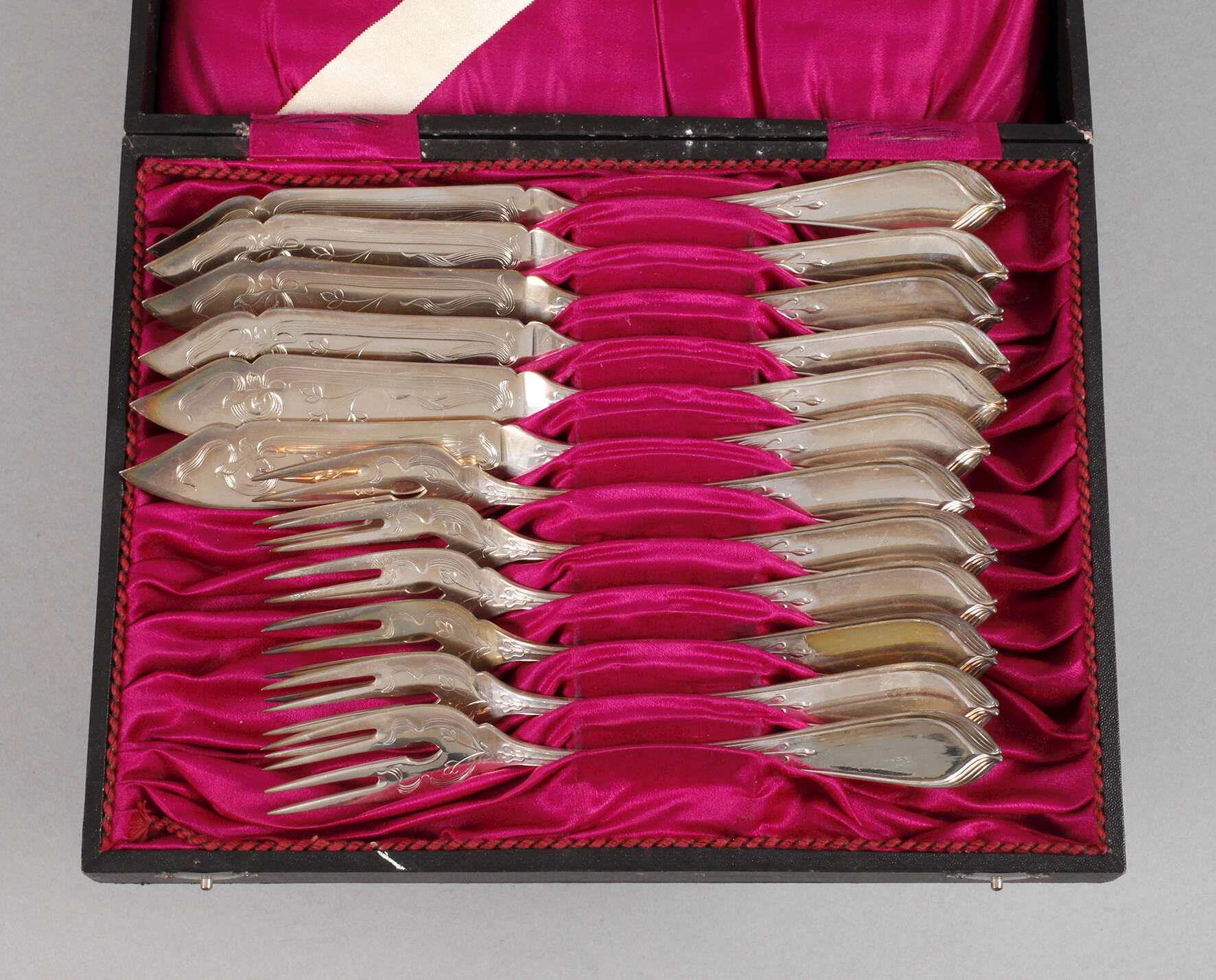 Hugo Leven Fischbesteck für sechs Personen