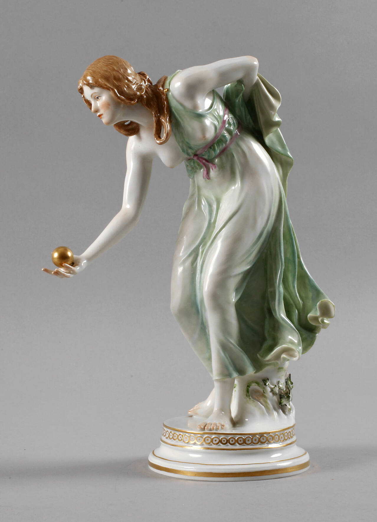 Meissen Kugelspielerin