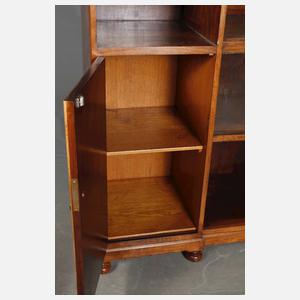 Kleines Bücherregal