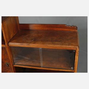 Kleines Bücherregal