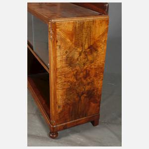 Kleines Bücherregal