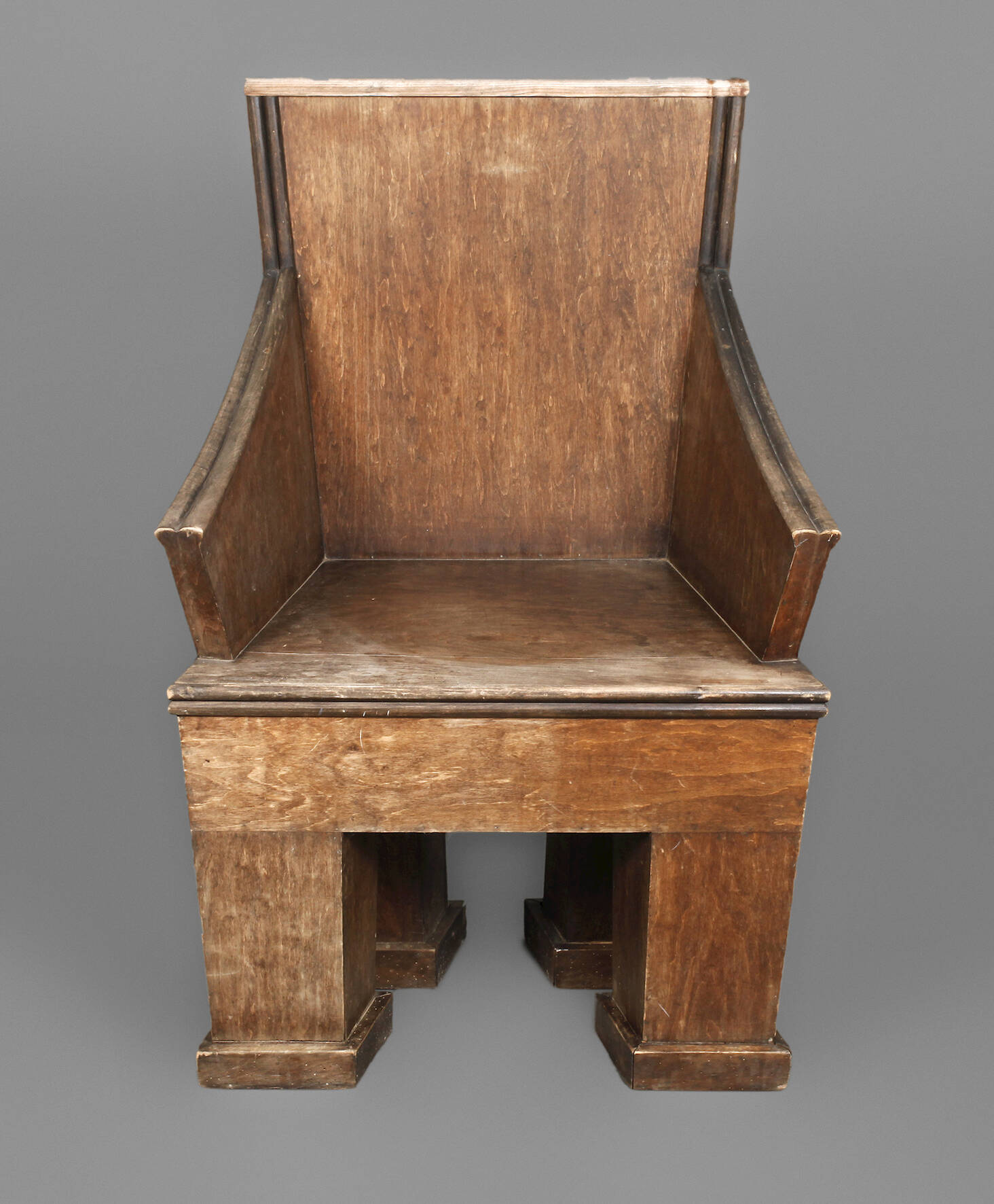 Expressionistischer Sessel