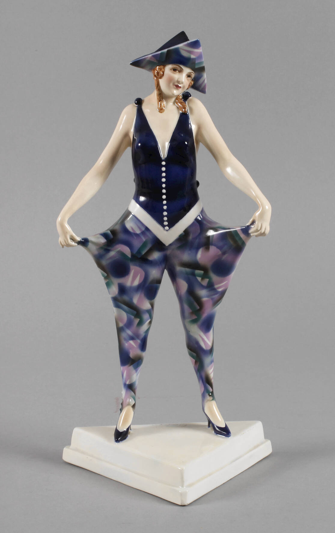 Goldscheider Wien Figur "Dreispitz"