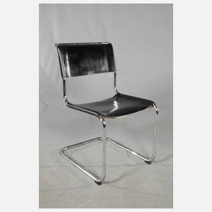 Vier Freischwinger Thonet