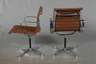 Vier Eames Chairs