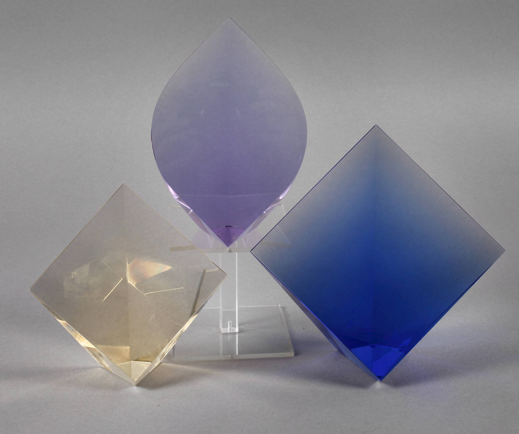 Drei moderne Glasskulpturen
