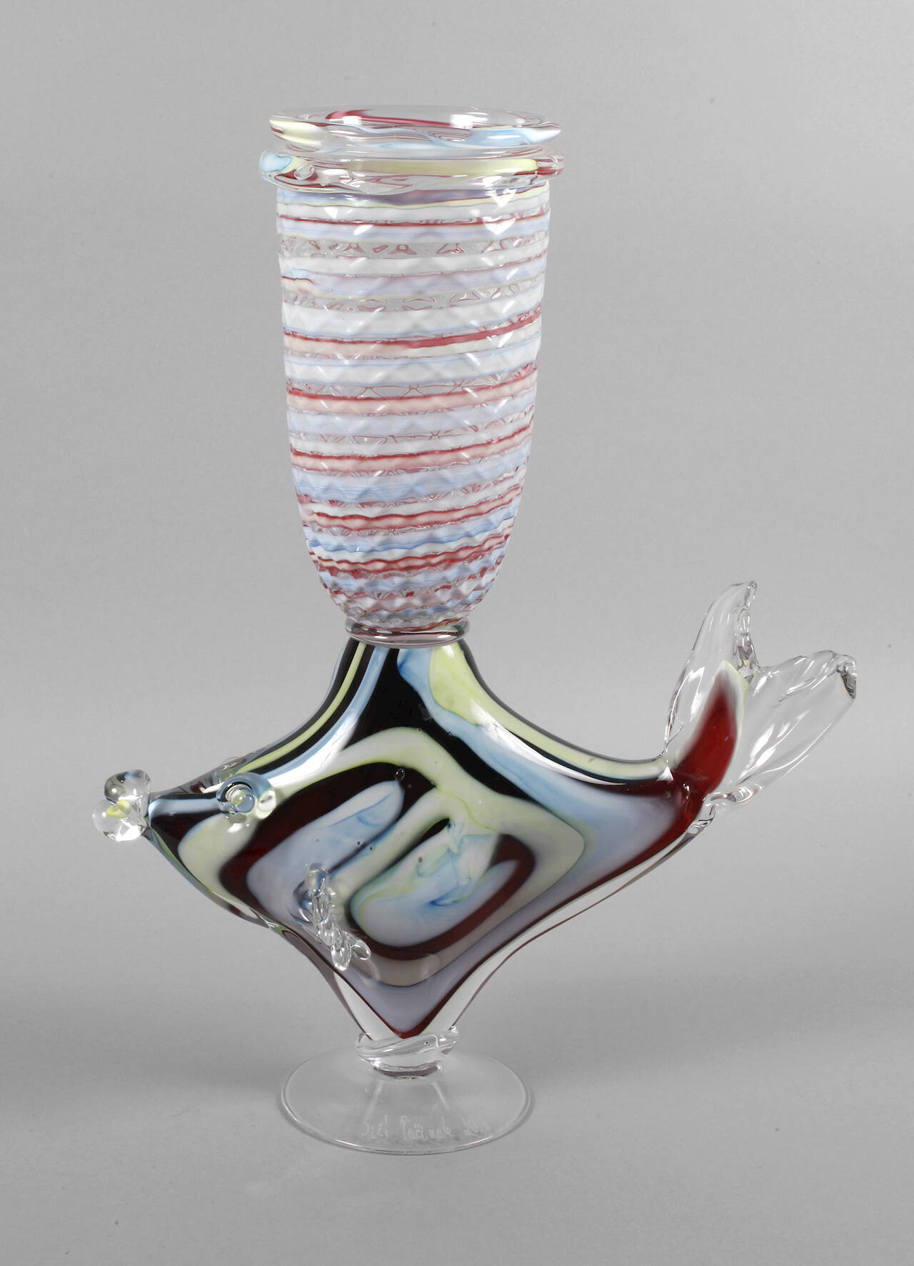 Jiri Pacinek großes Glasobjekt Fisch mit Vase